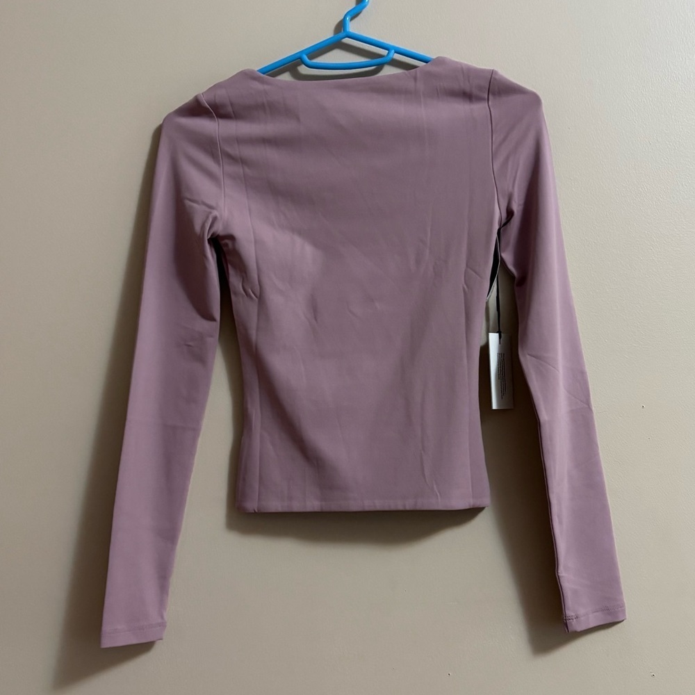 Aritzia Contour Scoopneck Claremont Long Sleeve Top Sz XXS - Picture 4 of 11